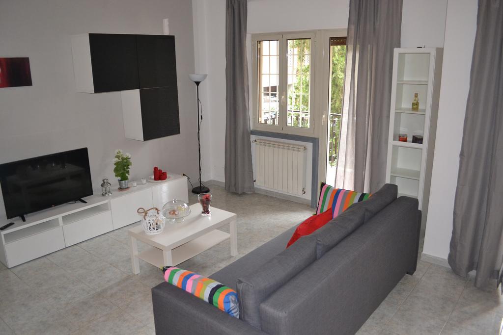 Appartamento White & Grey House
